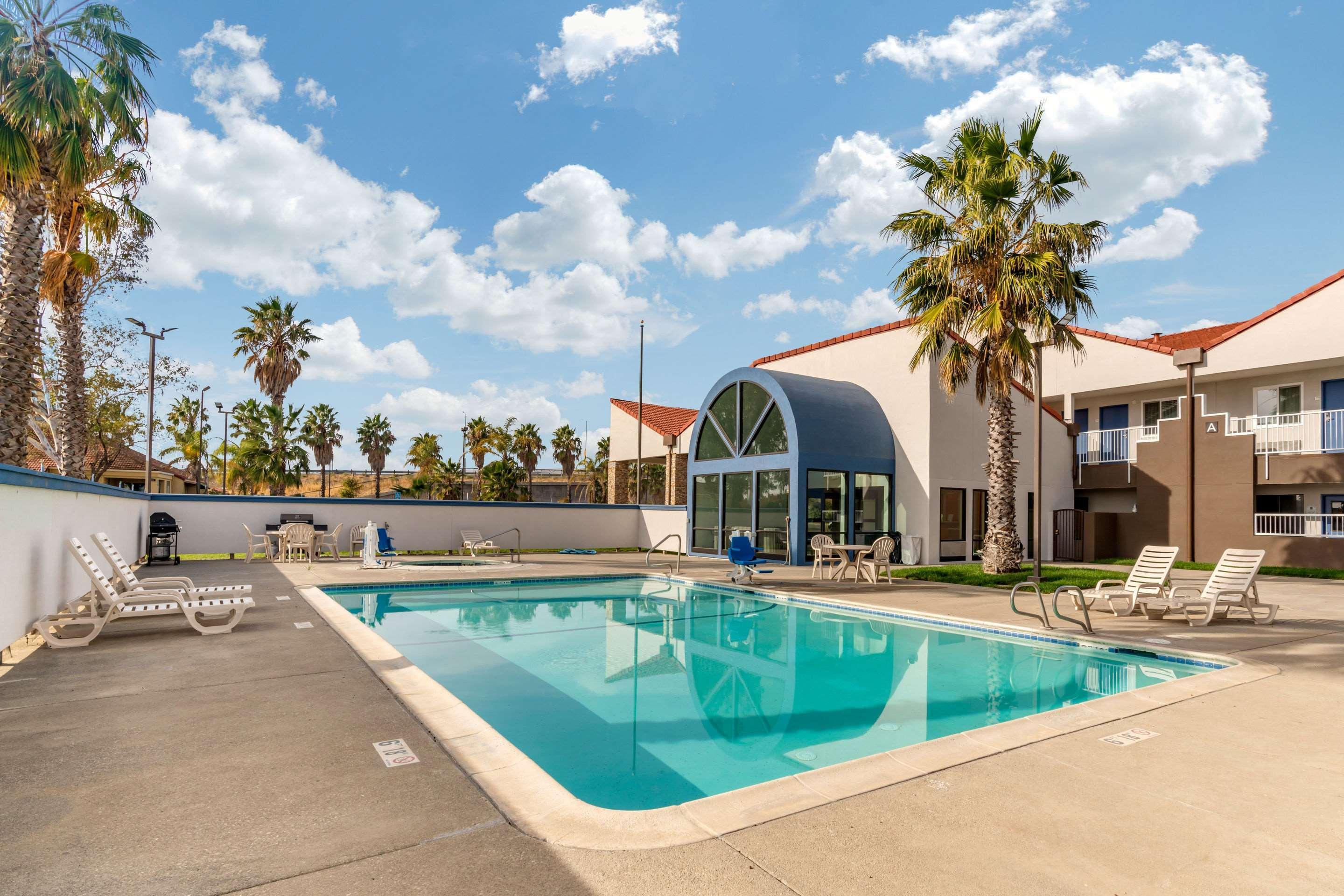 Quality Inn & Suites Vacaville Exterior foto